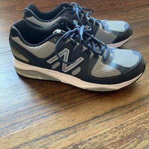 Men's New Balance 1540v2 Size 9.5